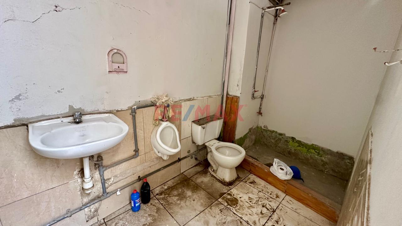 Local En Alquiler 1Er Y 2 Do Nivel A Metros De Paradero Los Pueblos -Av Leguia - 3