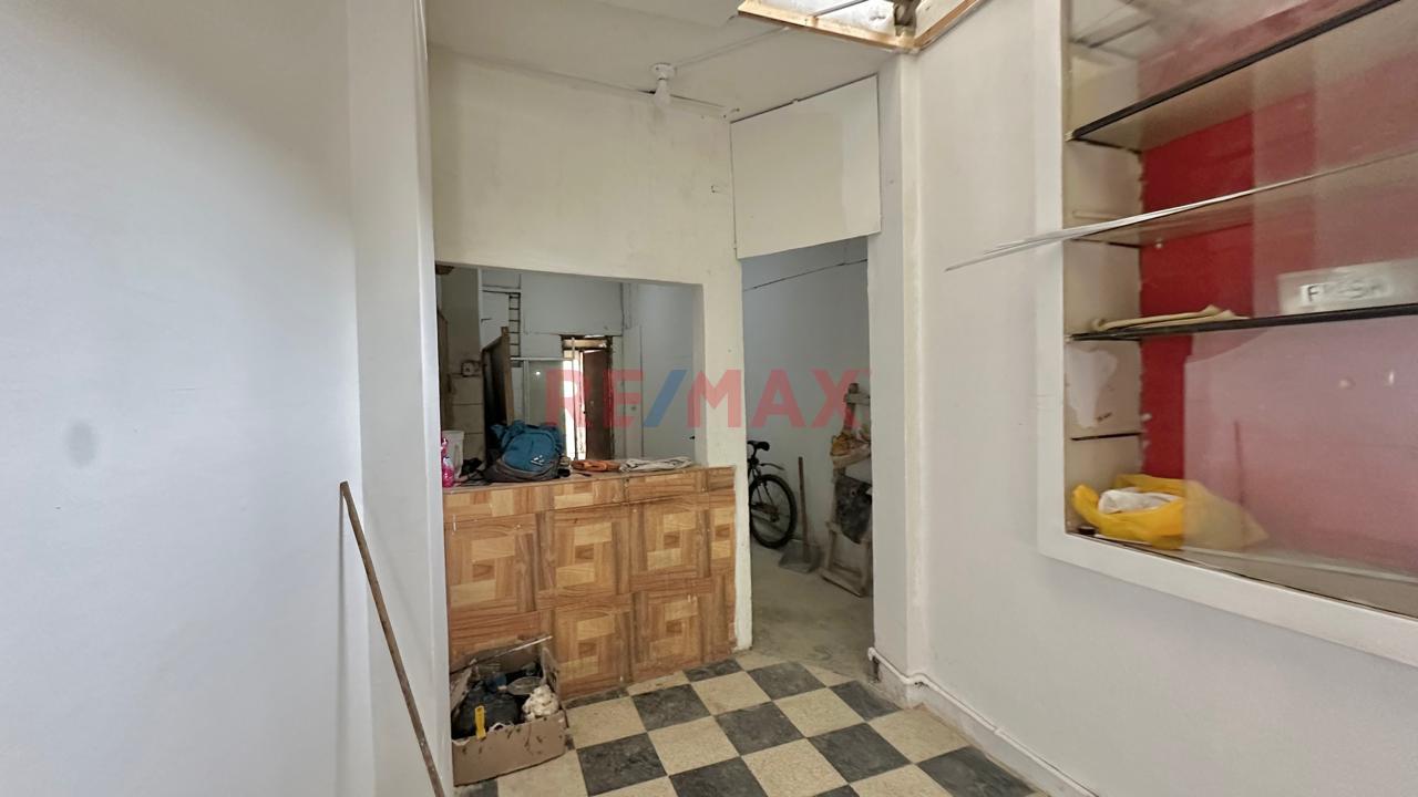 Local En Alquiler 1Er Y 2 Do Nivel A Metros De Paradero Los Pueblos -Av Leguia - 10
