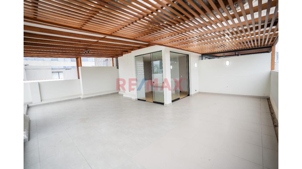Vendo Exclusivo Dúplex De 225 M² En San Isidro: Doble Cochera Y Azotea — foto 4