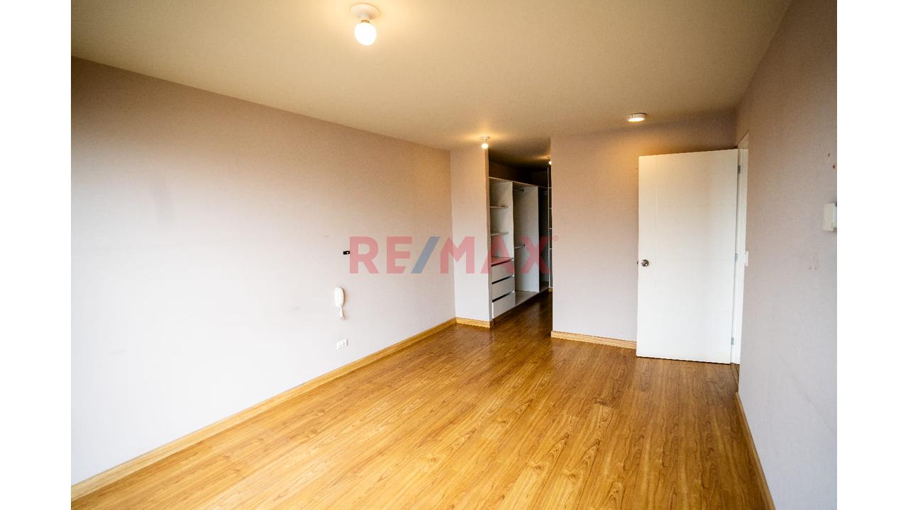 Vendo Exclusivo Dúplex De 225 M² En San Isidro: Doble Cochera Y Azotea — foto 8