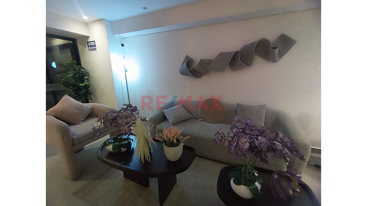Alquilo Departamento De Estreno 2 Habitaciones Y Estacionamiento Techado Av. Militar Lince — foto 3