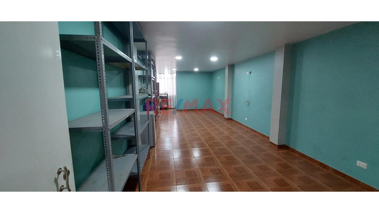 Oportunidad De Inversion Venta De Edificio Con Finos Acabados, En Calle Liberacion Cerca Al Colegio Fé Y Alegria- En Canto Grande ,Paradero #7 De Av. Canto Grande - 19