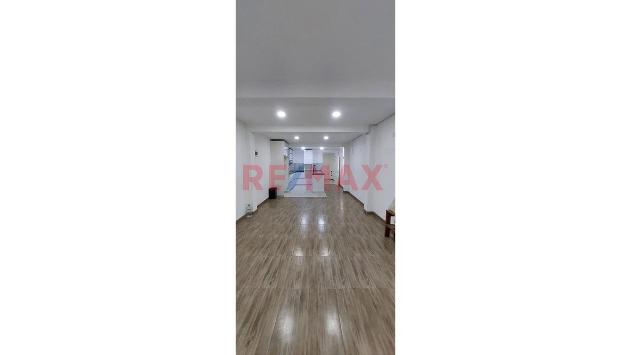 Oportunidad De Inversion Venta De Edificio Con Finos Acabados, En Calle Liberacion Cerca Al Colegio Fé Y Alegria- En Canto Grande ,Paradero #7 De Av. Canto Grande — foto 11