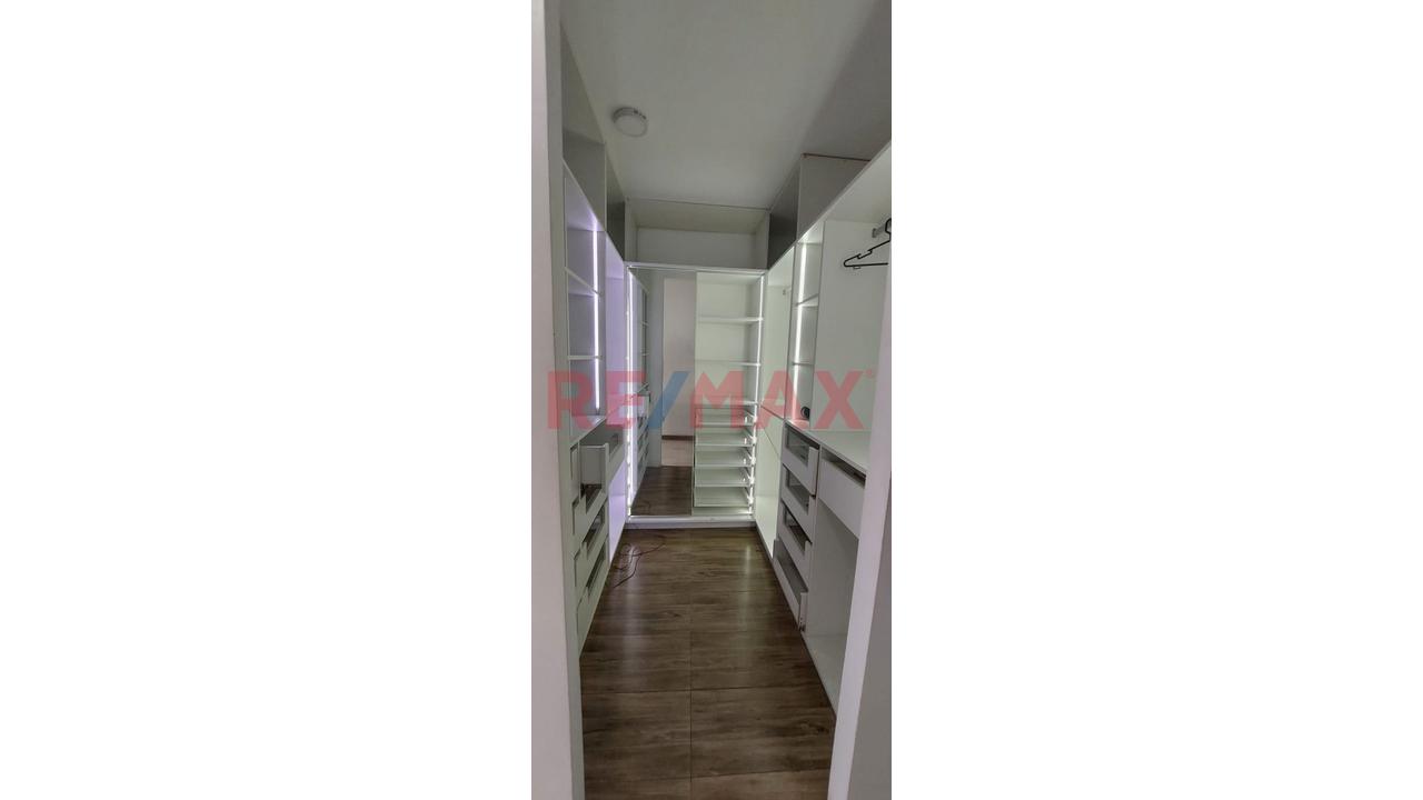 Oportunidad De Inversion Venta De Edificio Con Finos Acabados, En Calle Liberacion Cerca Al Colegio Fé Y Alegria- En Canto Grande ,Paradero #7 De Av. Canto Grande - 21