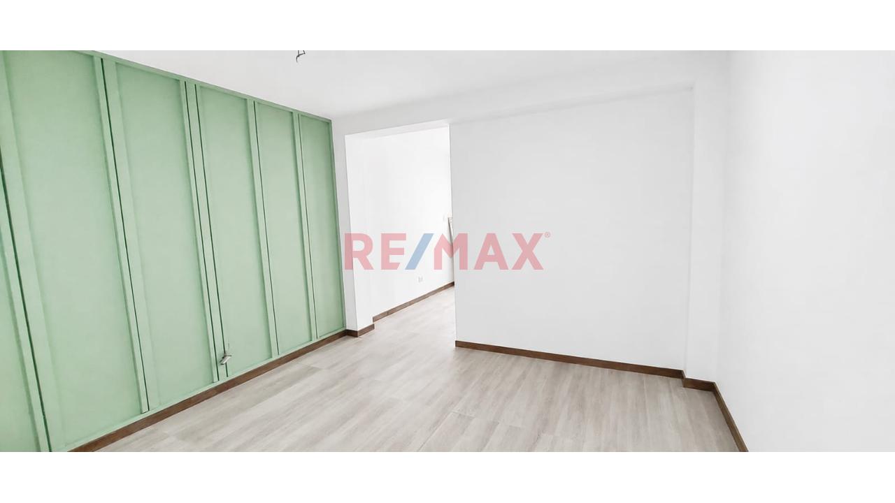 Oportunidad De Inversion Venta De Edificio Con Finos Acabados, En Calle Liberacion Cerca Al Colegio Fé Y Alegria- En Canto Grande ,Paradero #7 De Av. Canto Grande — foto 15