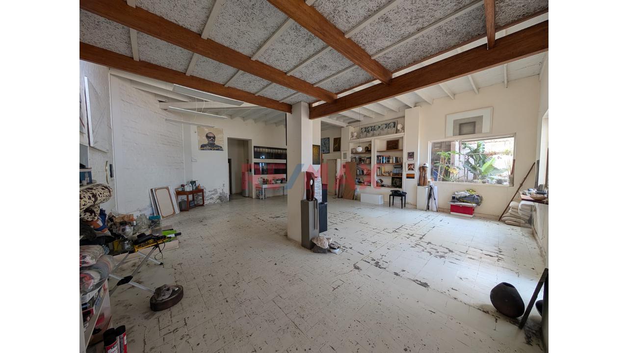 ¿Buscas La Ubicación Ideal Para Potenciar Tu Negocio Con Una Vista Inigualable? Se Alquila Amplio Local Comercial De 469 M² Con Una Vista Panorámica Al Mar. - 2
