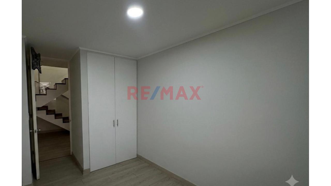 Vendo Exclusivo Dúplex  | 4 Dormitorios | Amplia Terraza | 2 Cocheras + Depósito — foto 8