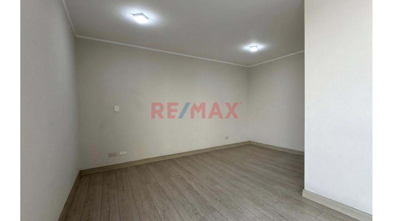 Vendo Exclusivo Dúplex  | 4 Dormitorios | Amplia Terraza | 2 Cocheras + Depósito — foto 11