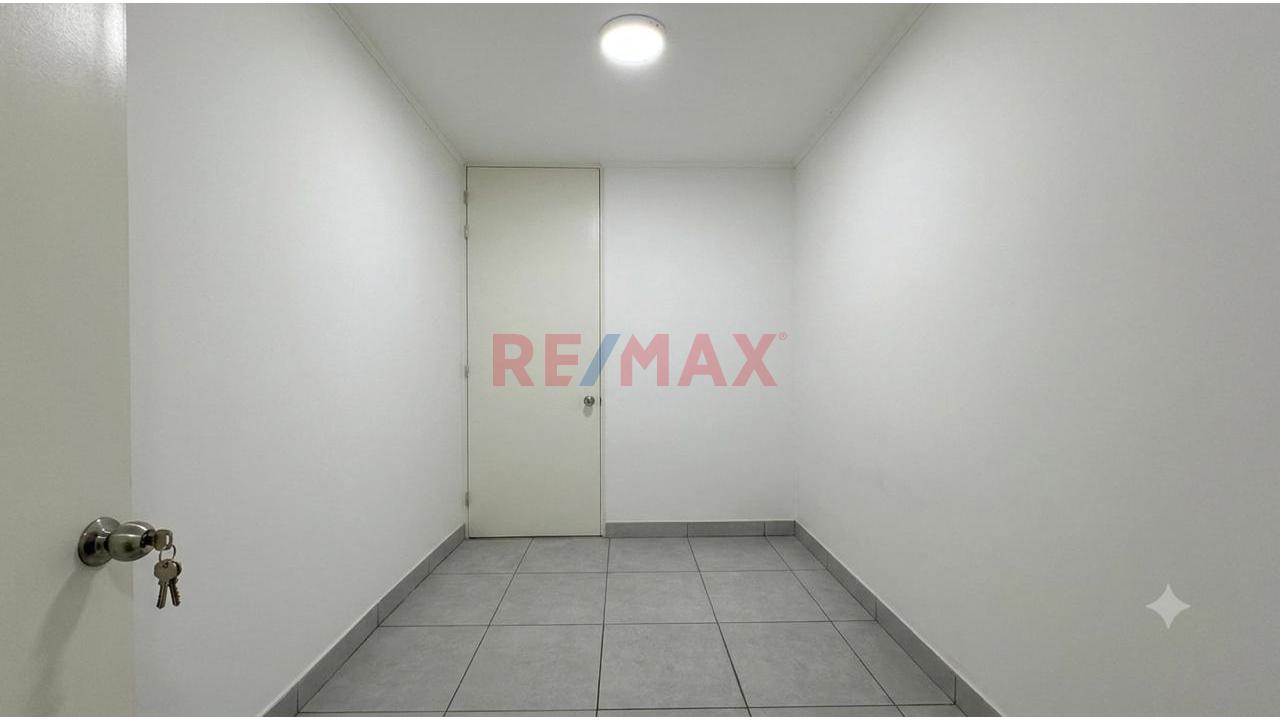 Vendo Exclusivo Dúplex  | 4 Dormitorios | Amplia Terraza | 2 Cocheras + Depósito — foto 12