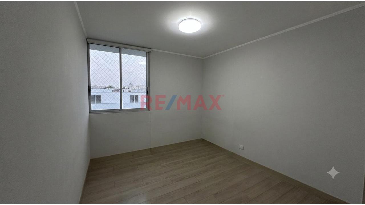Vendo Exclusivo Dúplex  | 4 Dormitorios | Amplia Terraza | 2 Cocheras + Depósito — foto 7
