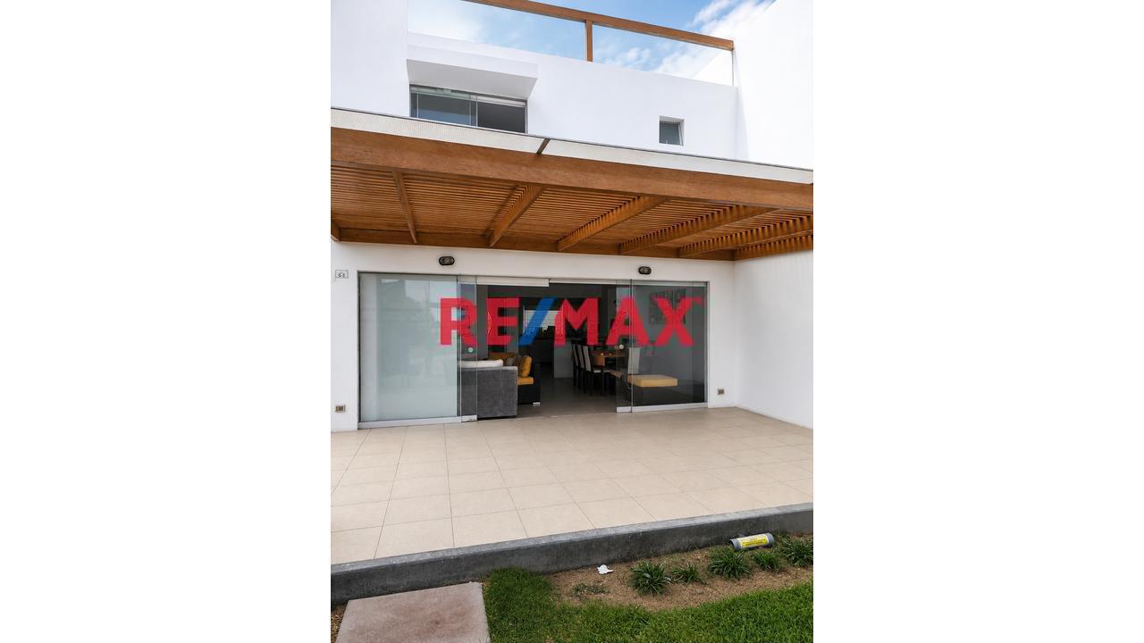 Venta De Casa De Playa En Condominio Asia Del Sol Km 107 - Tercera Fila