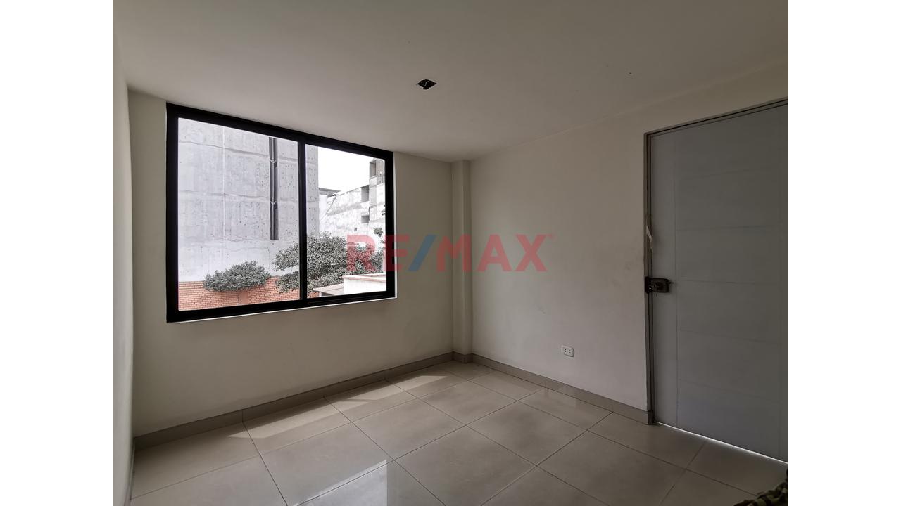 Alquiler Casa Para Uso De Oficina En Av. Cristobal De Peralta - Urb Valle Hermoso Surco — foto 9