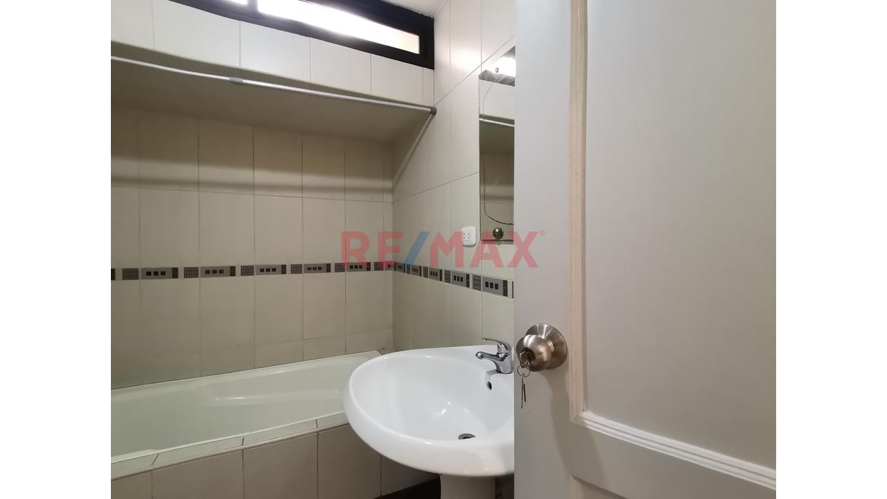 Alquiler Casa Para Uso De Oficina En Av. Cristobal De Peralta - Urb Valle Hermoso Surco — foto 14
