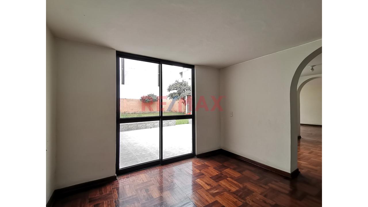 Alquiler Casa Para Uso De Oficina En Av. Cristobal De Peralta - Urb Valle Hermoso Surco — foto 8