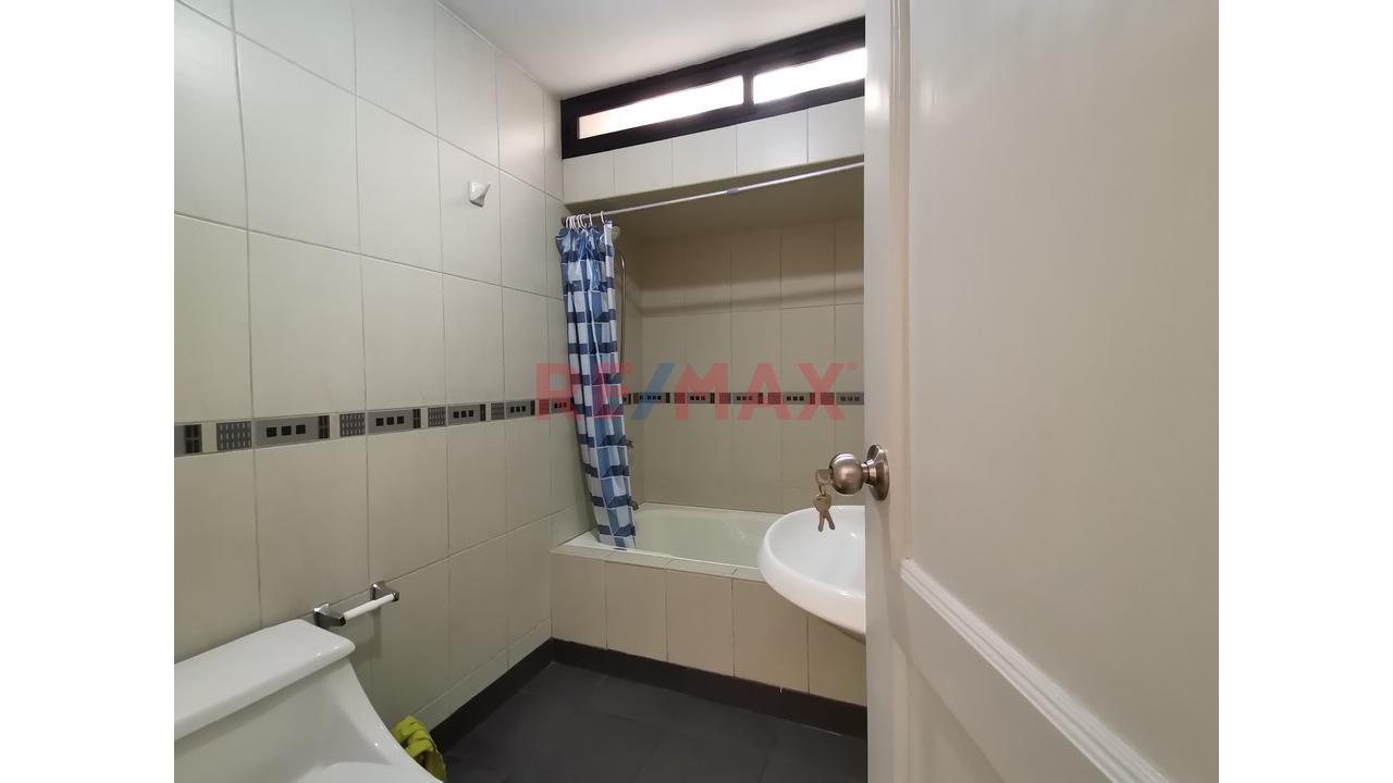 Alquiler Casa Para Uso De Oficina En Av. Cristobal De Peralta - Urb Valle Hermoso Surco - 19