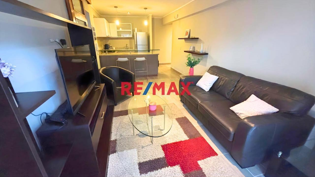 Vive En Barranco Con Terraza Privada! Amplio Y Hermoso Departamento De 82 M² En 1Er Piso