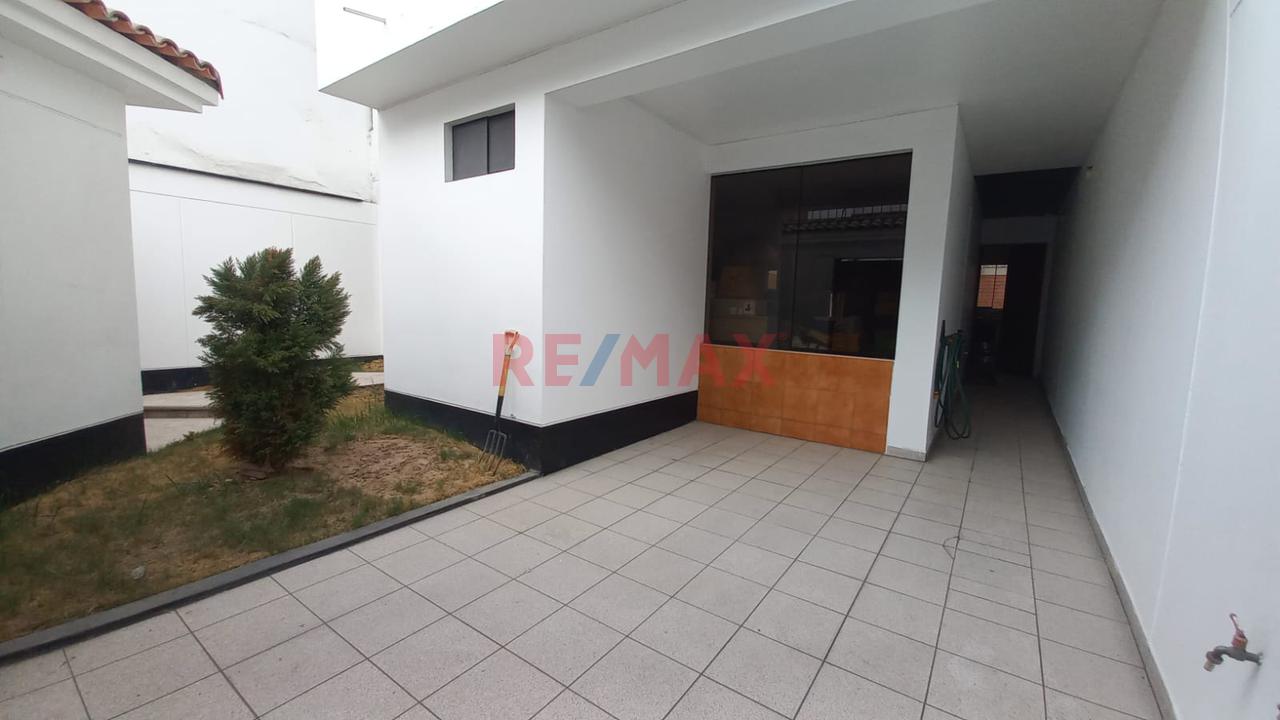 Se Vende Bonita Casa En Salamanca - Ate - 5