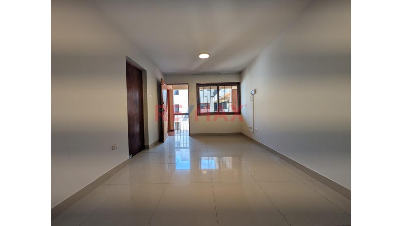 Alquilo Amplio Departamento De 3 Dormitorios En San Borja – Mariscal Castilla — foto 2