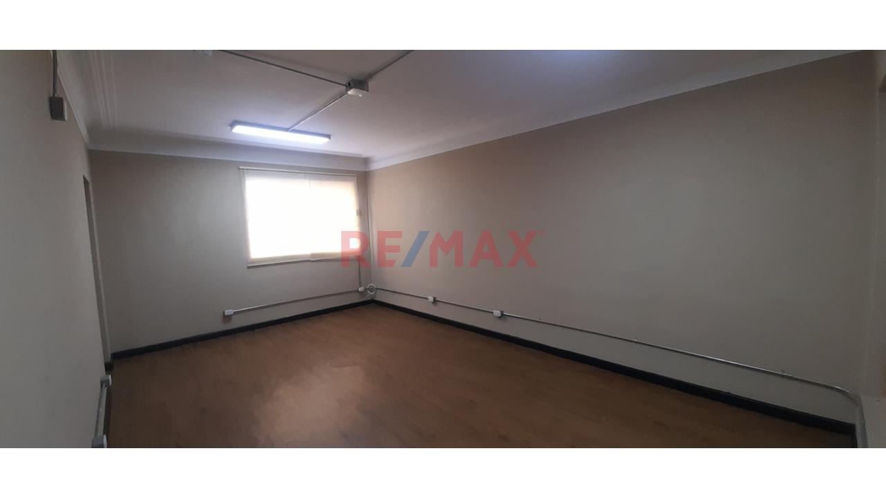 “🏢 Oficina 40 M² En Jesús María – 2 Ambientes + Baño Propio | S/ 1,100” - 13