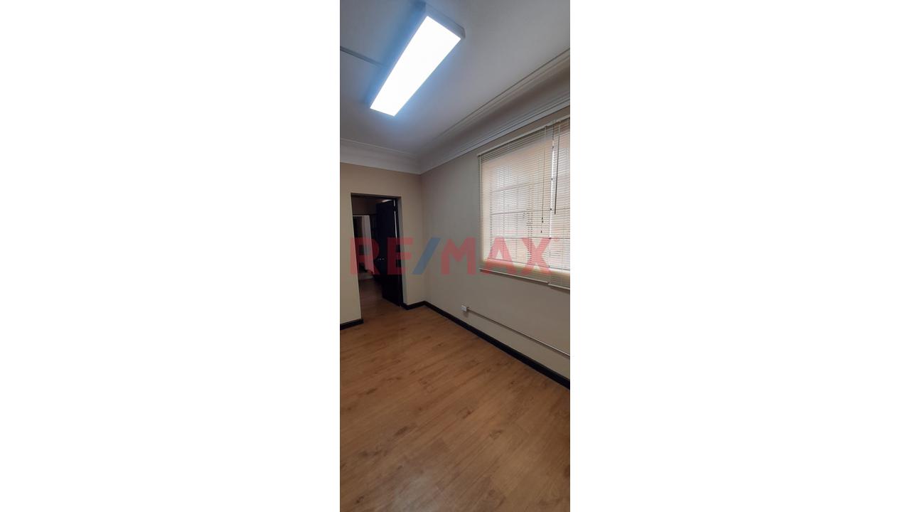 “🏢 Oficina 40 M² En Jesús María – 2 Ambientes + Baño Propio | S/ 1,100” - 14