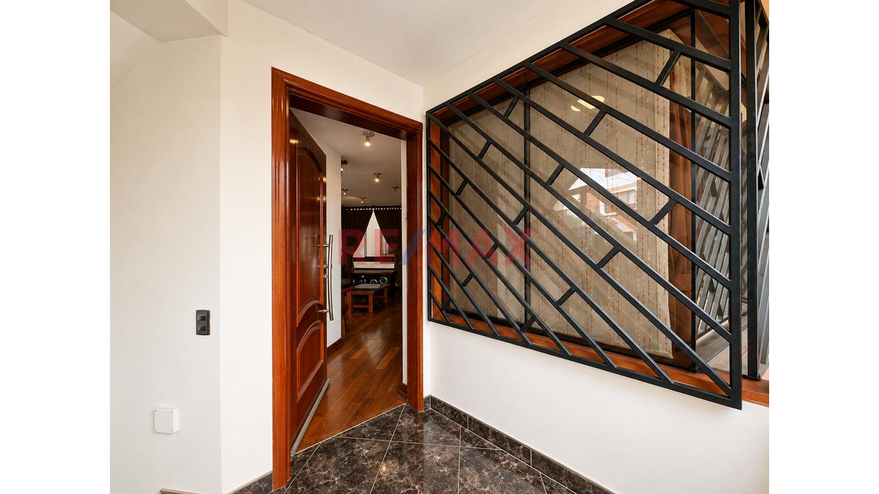 Venta De Comodo Departamento Frente A Parque - En Bellavista  – Callao — foto 2