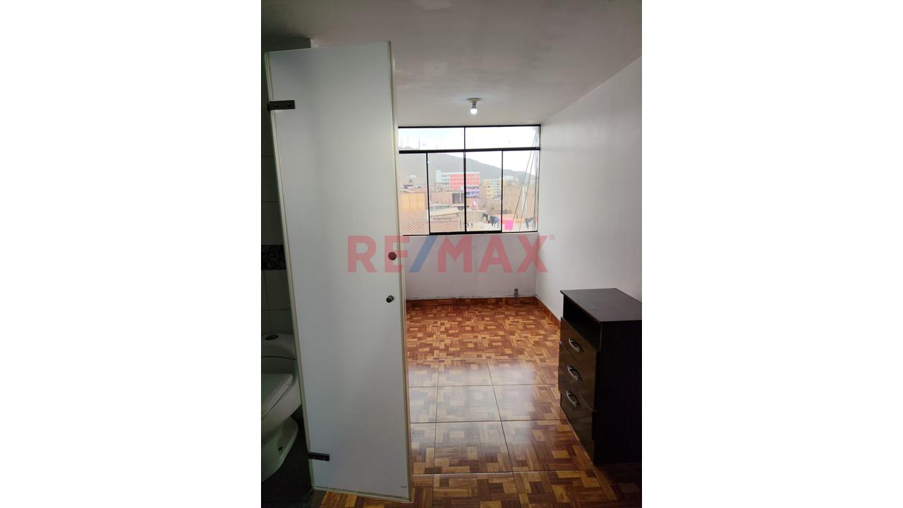 Venta De Departamento En Los Olivos — foto 9