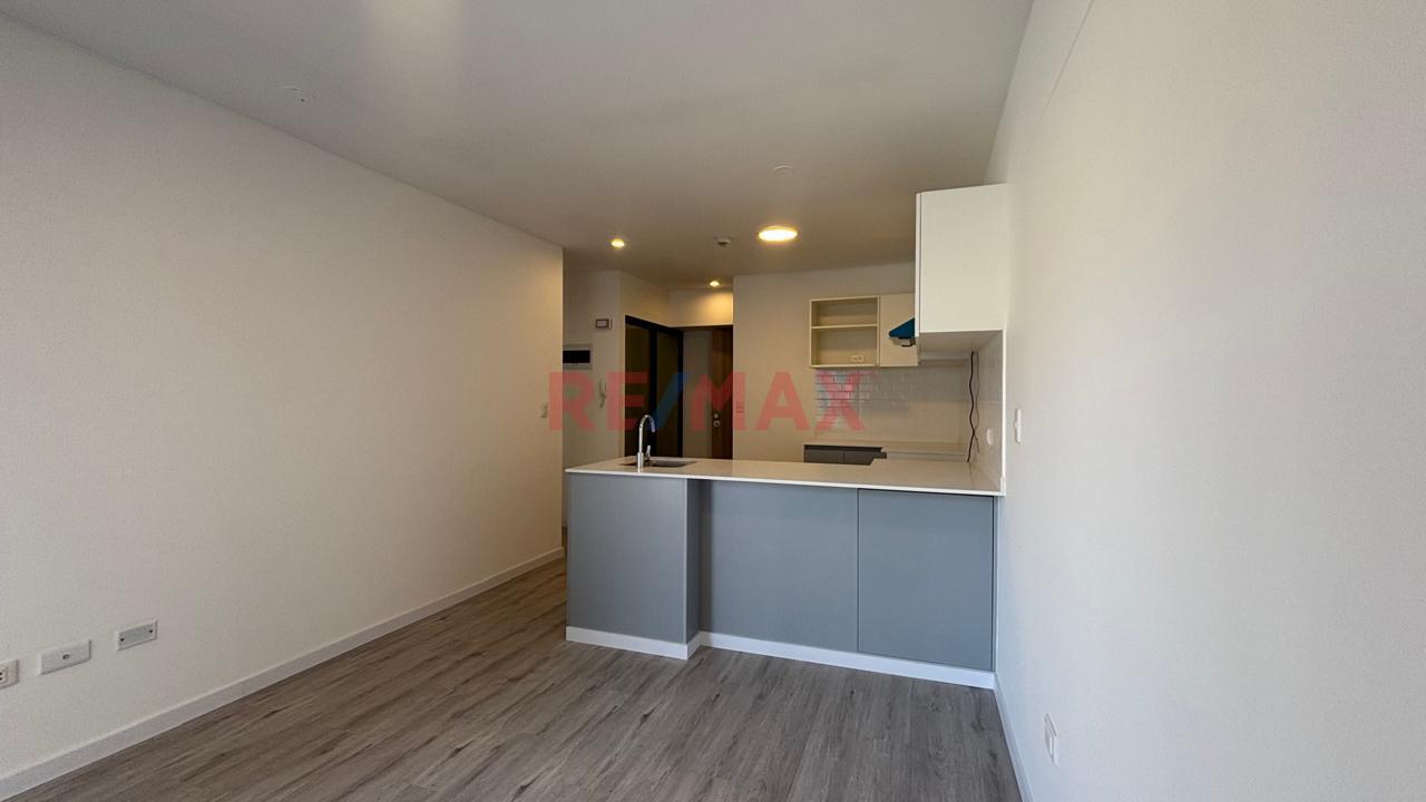 Departamento De Una Habitación De Estreno - En Alquiler — foto 3