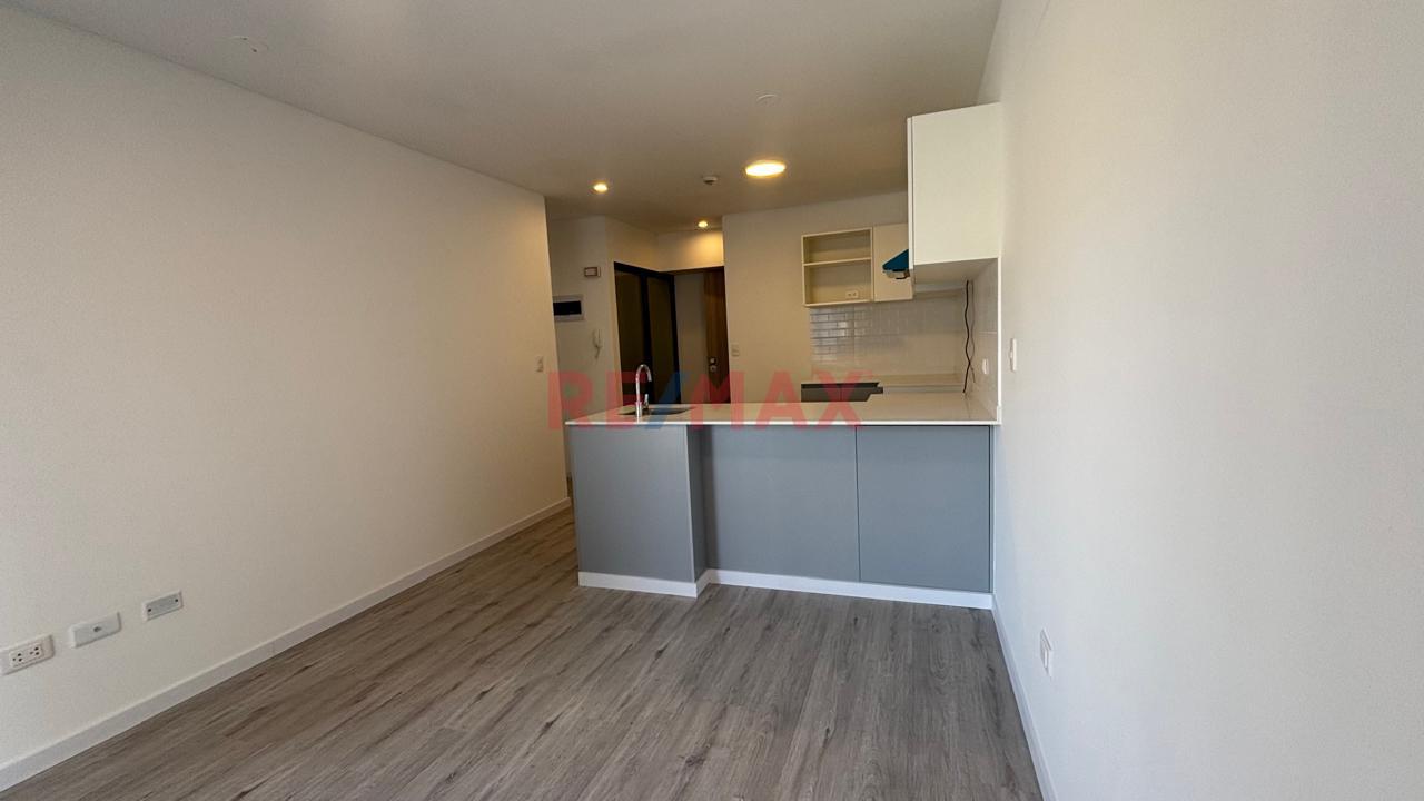 Departamento De Una Habitación De Estreno - En Alquiler — foto 4