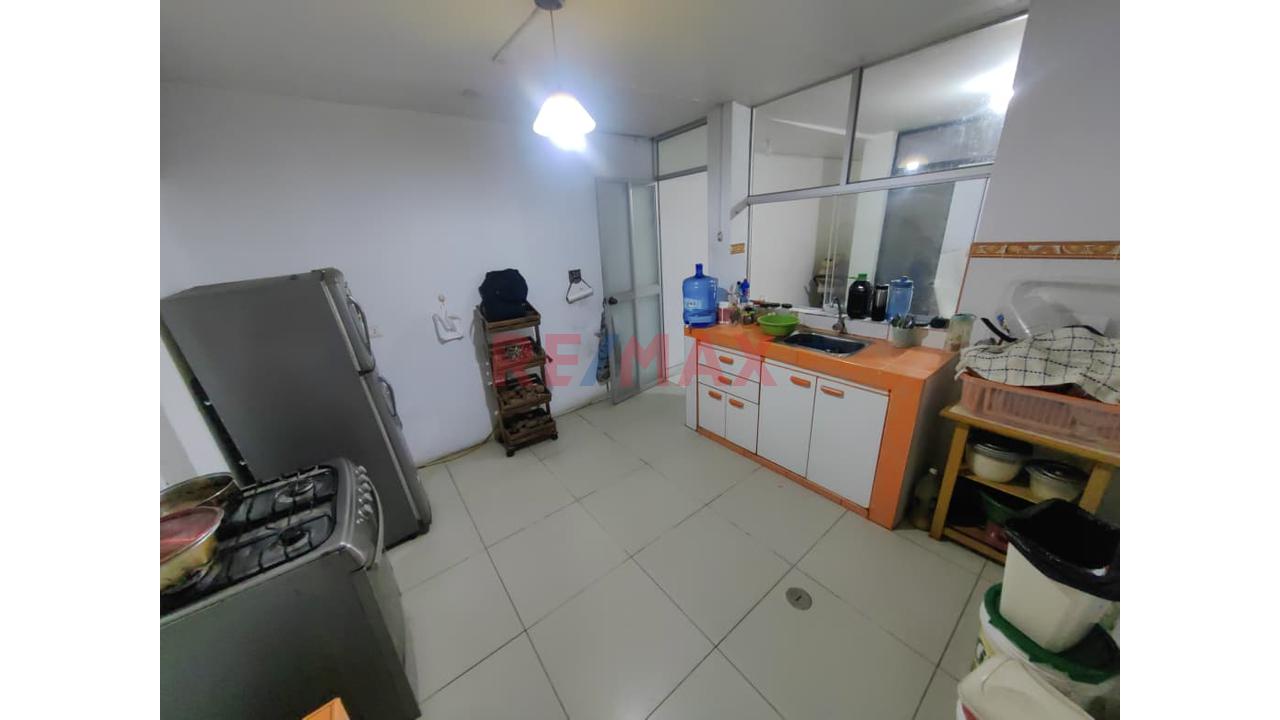 Casa De 2 Pisos En Venta En Parcona – 163 M² De Terreno — foto 5