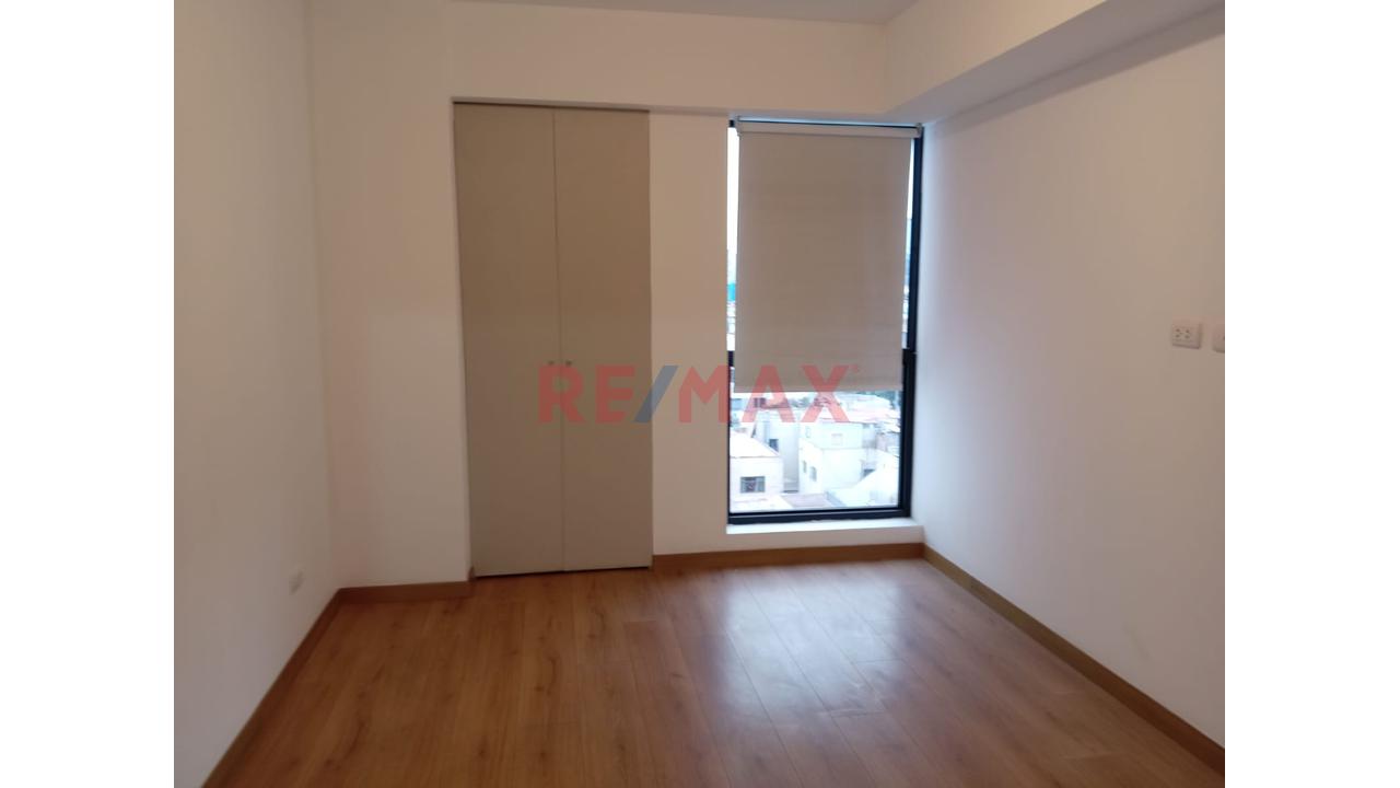 Alquiler Hermoso Departamento Duplex En San Isidro - 8