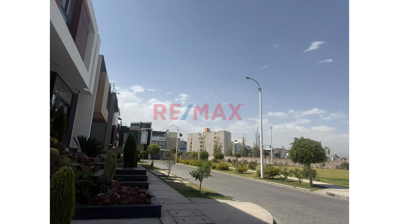 🏡 Terreno En Venta En Exclusiva Urbanización De Sachaca 🌳 — foto 2
