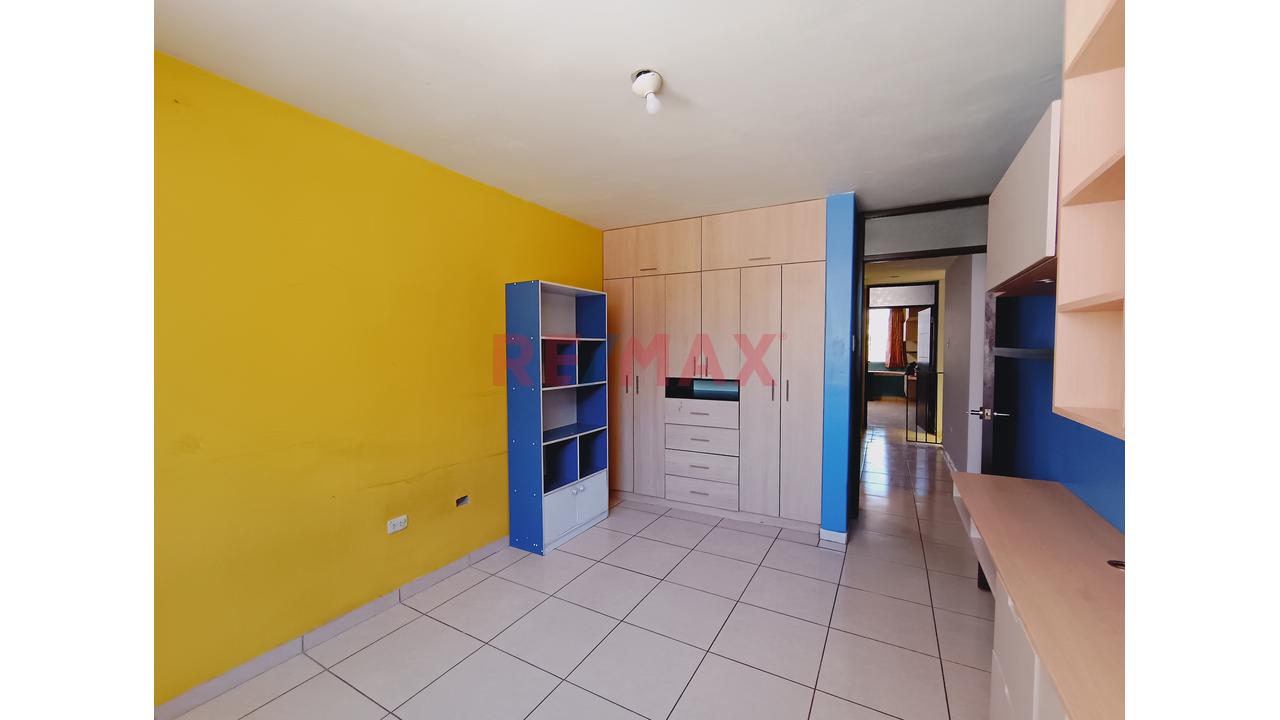Casa Comercial A 3 Cuadras Del Mall De Porongoche - 4