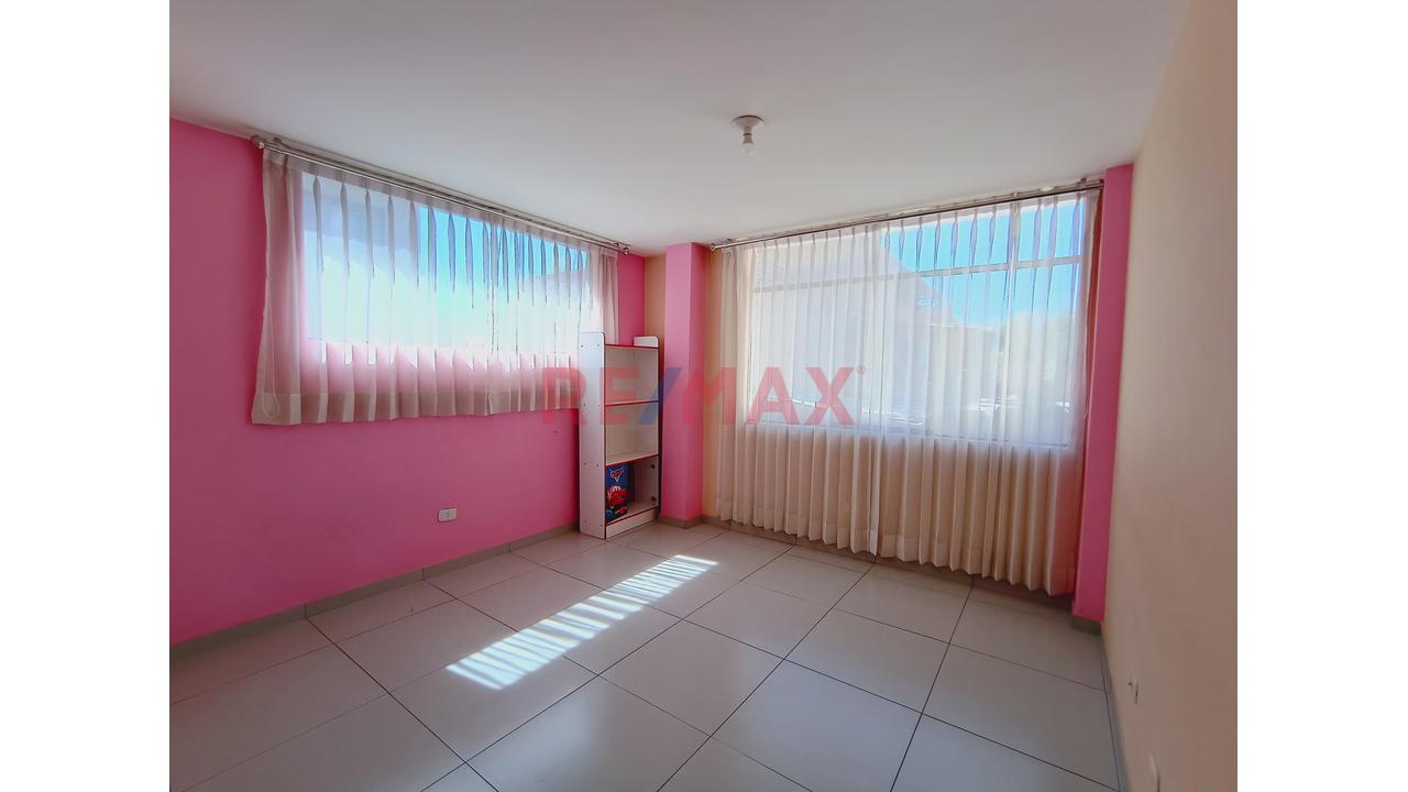 Casa Comercial A 3 Cuadras Del Mall De Porongoche - 8