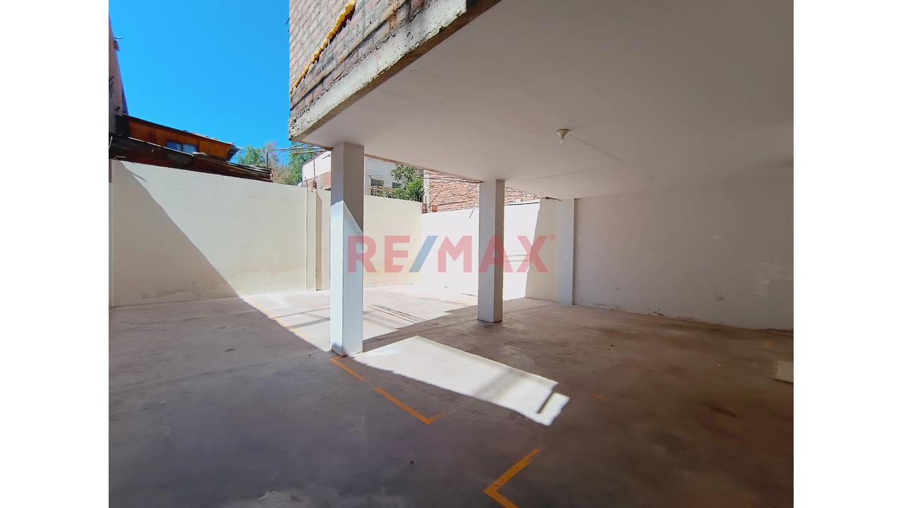 Casa Comercial A 3 Cuadras Del Mall De Porongoche - 3