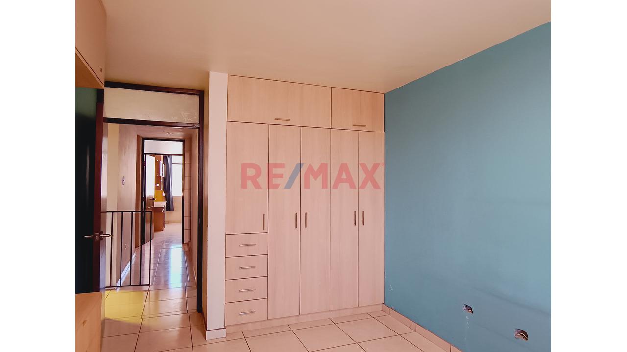 Casa Comercial A 3 Cuadras Del Mall De Porongoche - 2