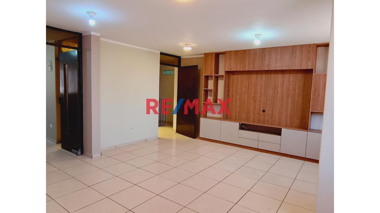 Casa Comercial A 3 Cuadras Del Mall De Porongoche
