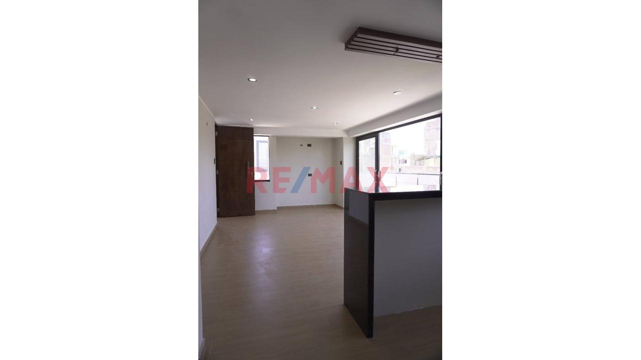 🏡✨ ¡Se Vende Departamento 5To Piso En Estreno En Jlbyr! — foto 5