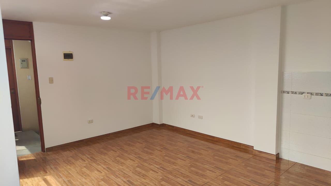 Venta De Minidepartamento En Manylsa, Ate — foto 13