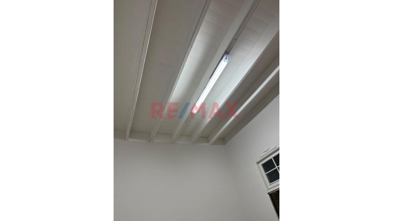 Local Comercial En Alquiler En Breña - Primer Piso - 11