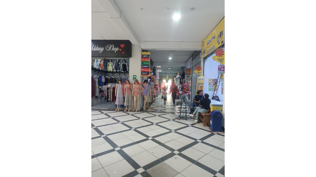 Vendo Puesto Comercial En Piso 2, C.C. Plaza Unicachi Av. Caqueta - S.M.P. — foto 4