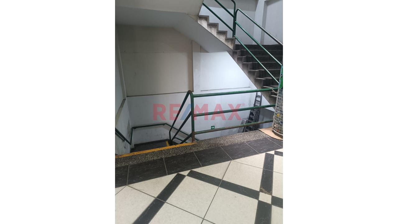 Vendo Puesto Comercial En Piso 2, C.C. Plaza Unicachi Av. Caqueta - S.M.P. — foto 6