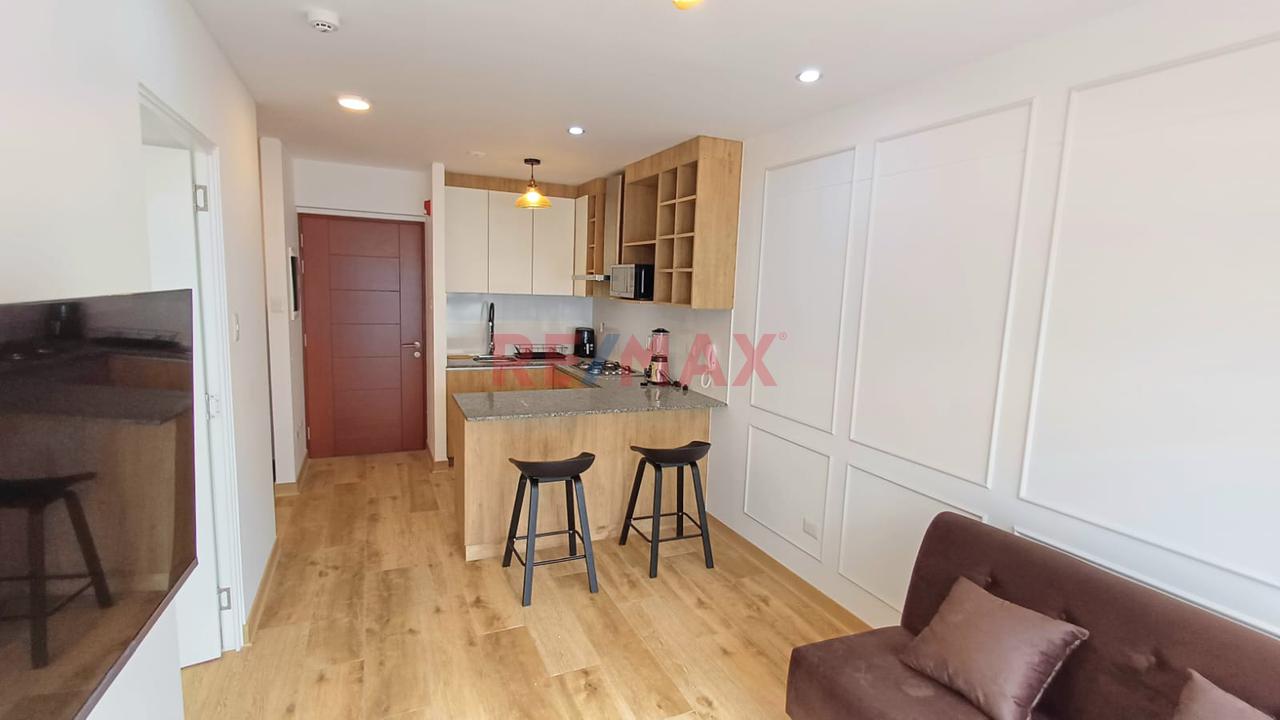 Alquiler De Hermoso Departamento En San Isidro — foto 2