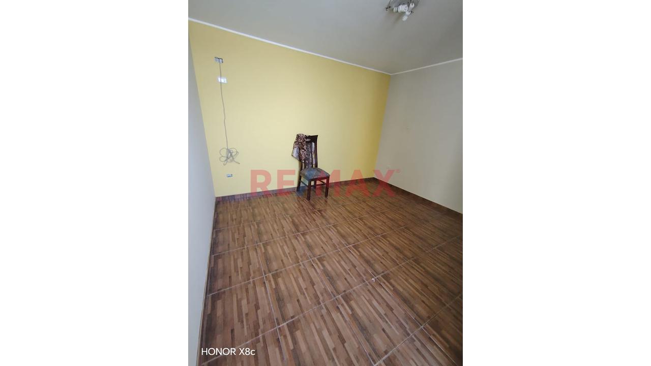 Amplia Y Moderna Casa En Venta En Yura A 2 Min De La Carretera Yura — foto 2