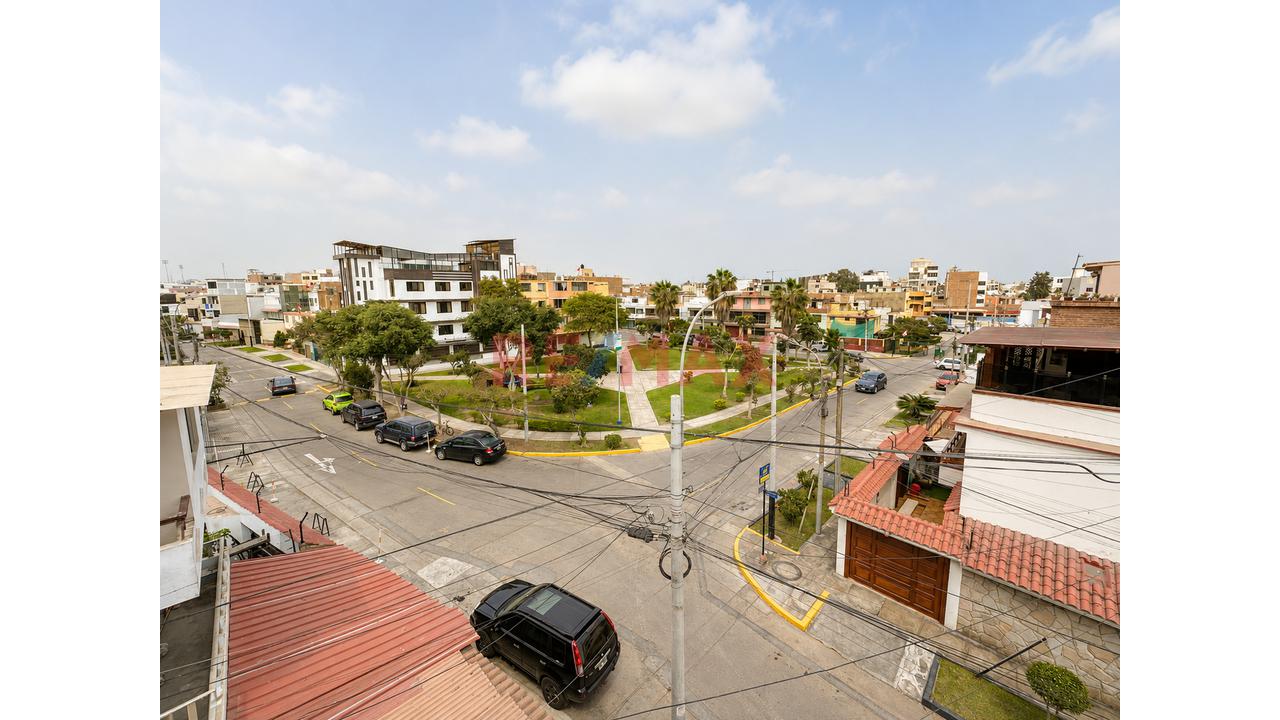 Venta De Amplia Azotea Con Potencial De Inversión – En Bellavista, Callao - 10