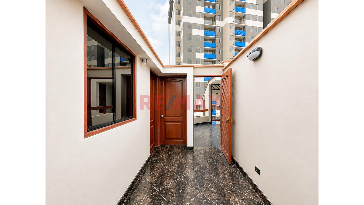 Venta De Amplia Azotea Con Potencial De Inversión – En Bellavista, Callao - 2