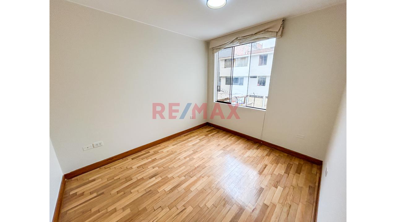 Oportunidad Duplex + Estacionamiento Remodelado La Molina - 16