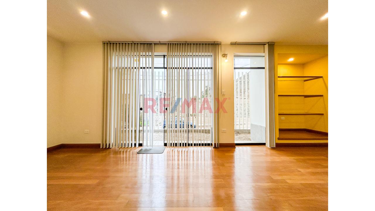 Oportunidad Duplex + Estacionamiento Remodelado La Molina - 11