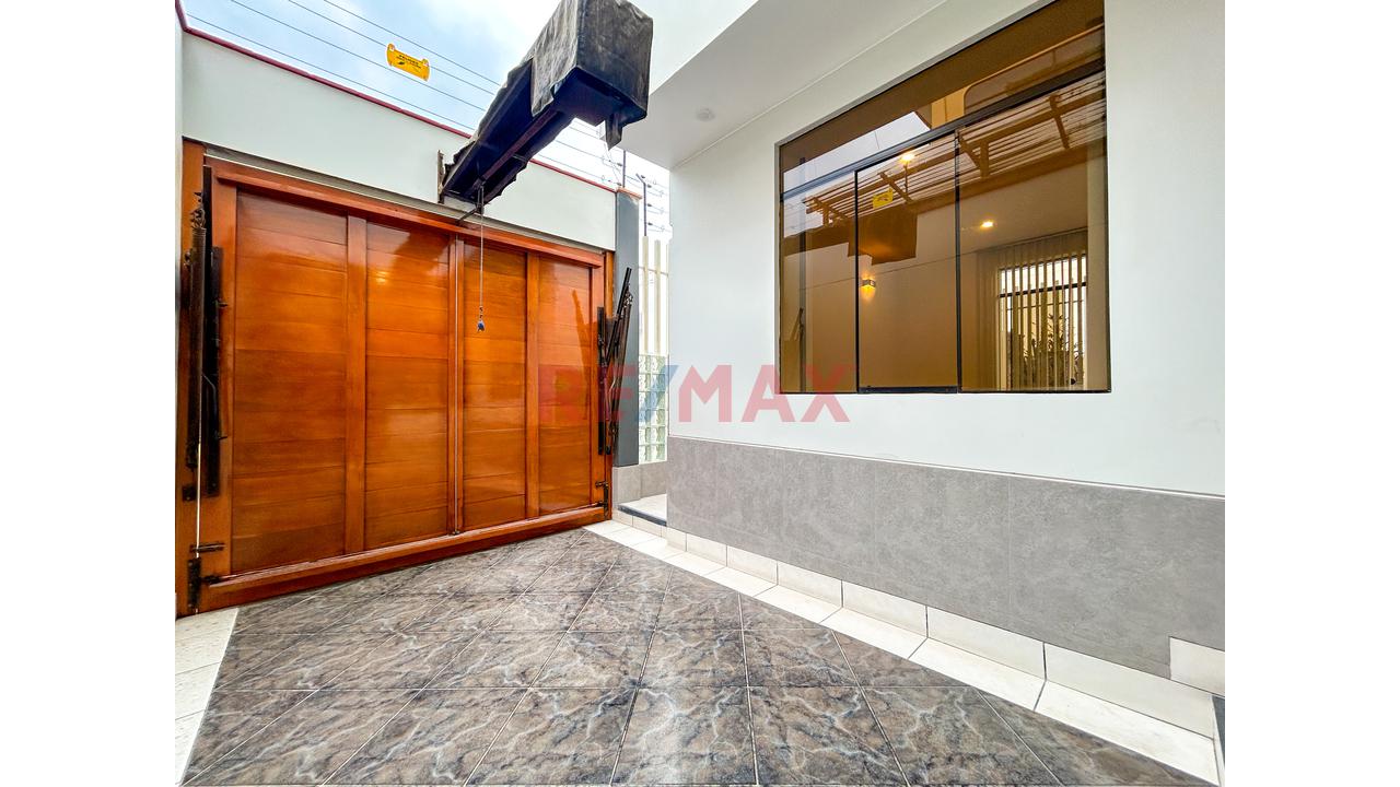 Oportunidad Duplex + Estacionamiento Remodelado La Molina - 12