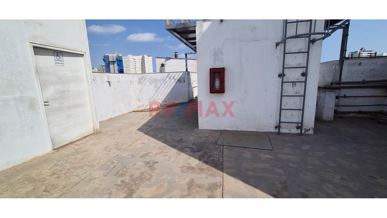 Rooftop En Alquiler En Miraflores | 410 M² Para Desarrollar Tu Proyecto - 11