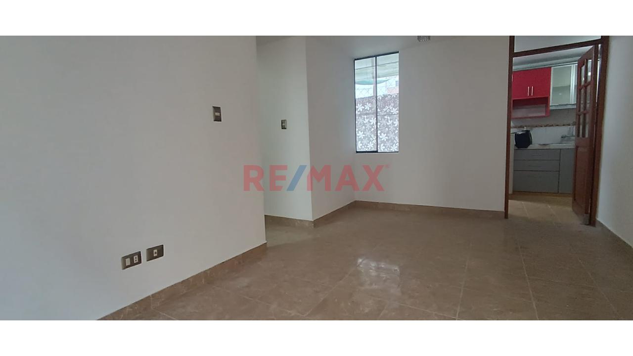 Venta De Departamento En Campoy San Juan De Lurigancho — foto 8